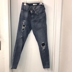 Guess Jeans